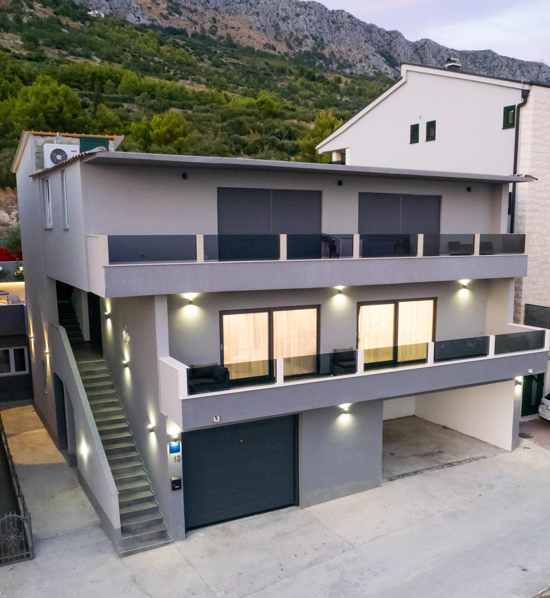 Luxury Apartment Lorena - Private Heated Pool - Jesenice  Exteriör bild